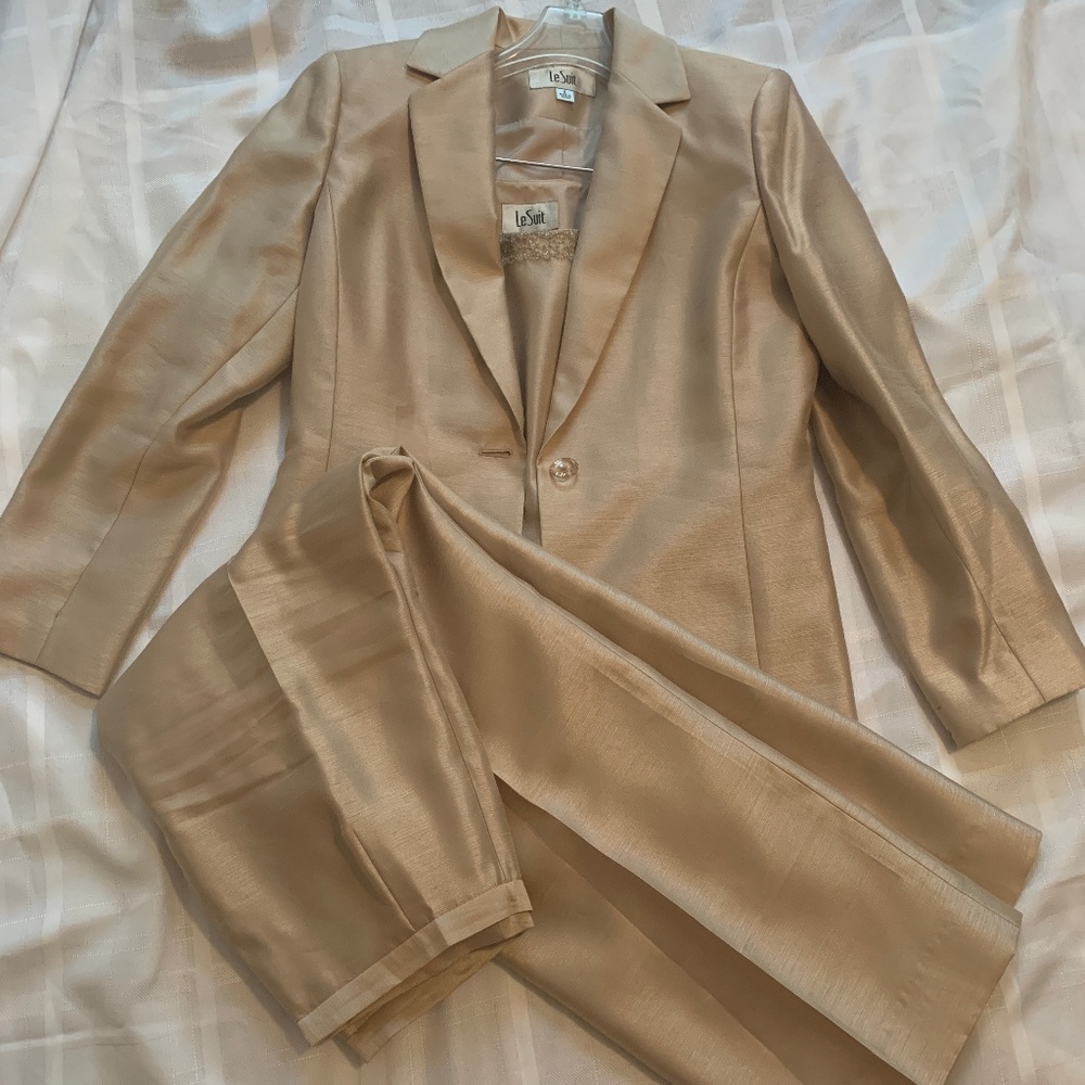 Gold Le Suit Set